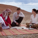 Емили Блънт и Юън Макгрегър в "Риболов в пустинята"