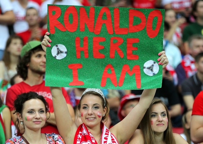 Евро 2012: Фенка на Роналдо