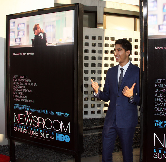 Дев Пател на премиерата на "Нюзрум"