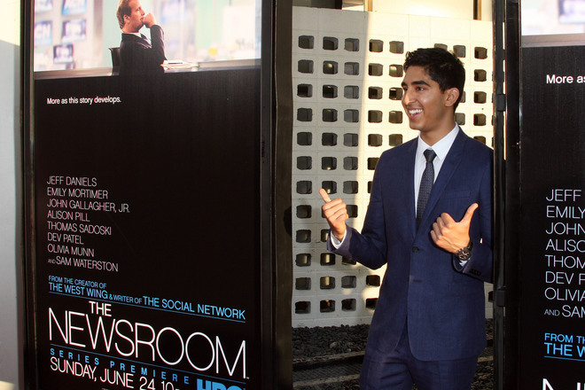 Dev patel na premierata na nyuzrum