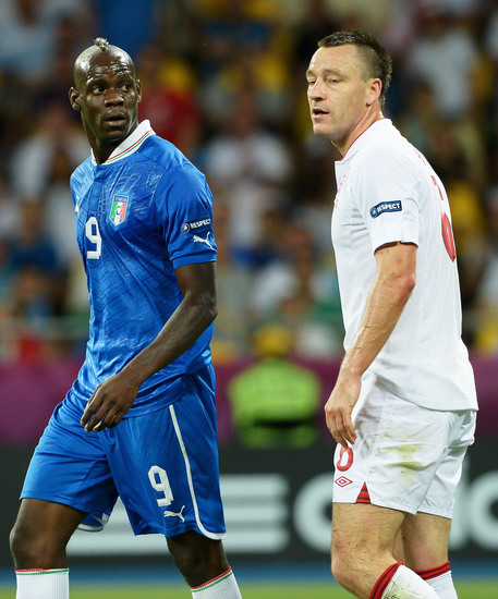 Евро 2012: Идентични прически