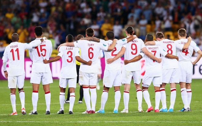 Евро 2012: Англия на дузпите