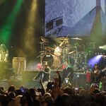Guns N' Roses на концерт в Холивуд