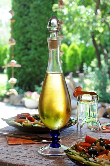 Ракия и салата