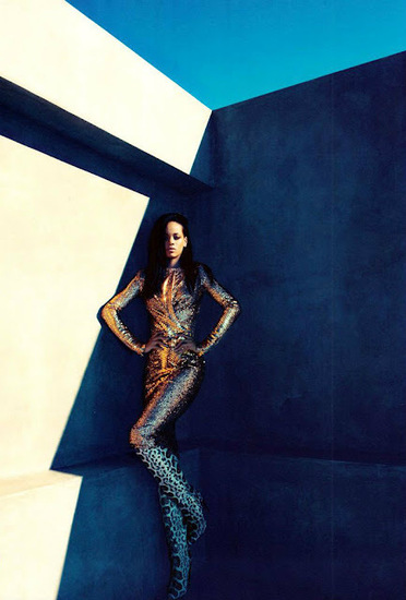 Риана за Harpar's Bazaar (6)