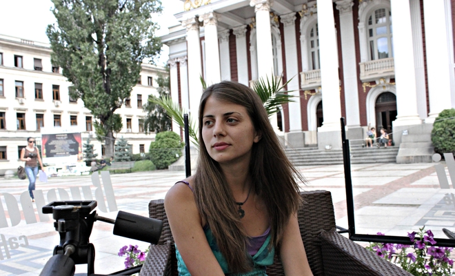 Николина Янчева в "Лека нощ, София"