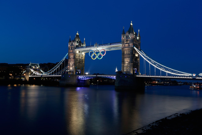 Лондон 2012: Олимпийските кръгове на Тауър бридж