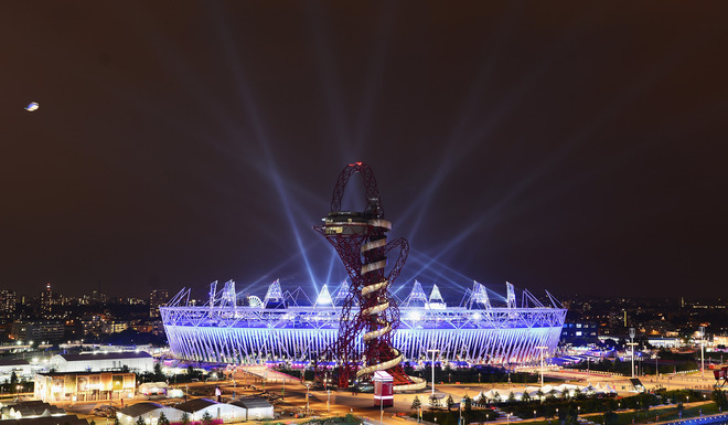 Лондон 2012: Олимпийският стадион отвън