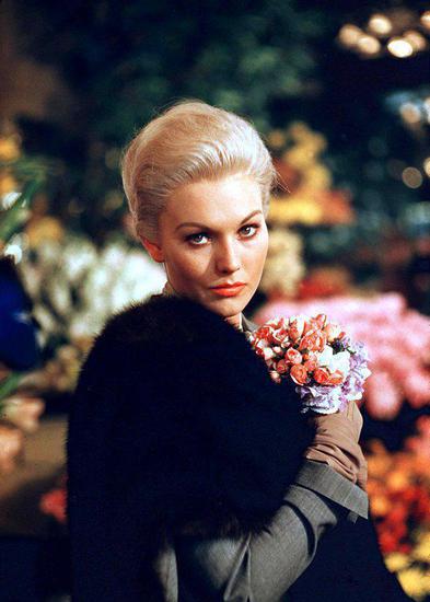 Ким Новак в "Шемет"