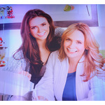 Нина Добрев и майка й в реклама