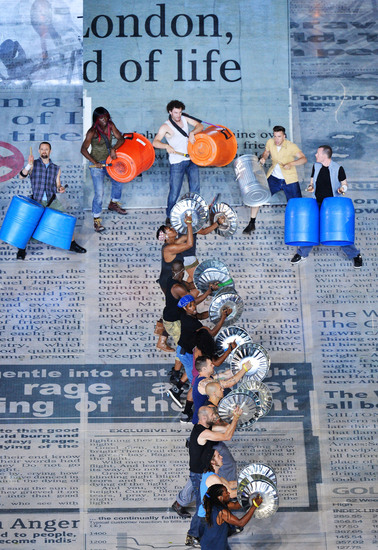 "Стомп" на прощалния купон за Лондон 2012