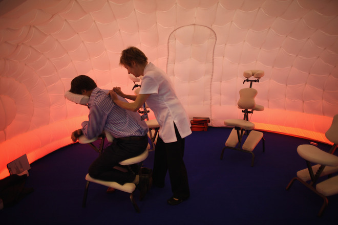 Масажни столове