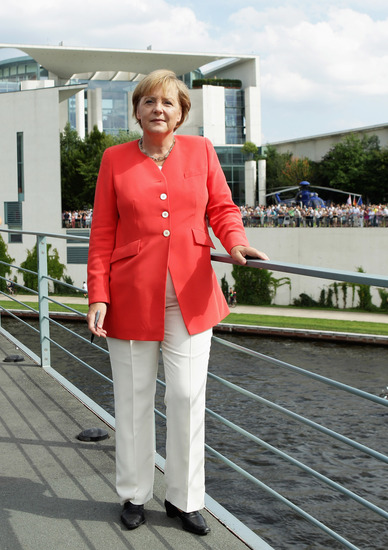 Ангела Меркел в ден на отворени врати