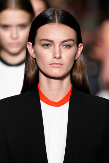 Косите при Victoria Beckham пролет 2013