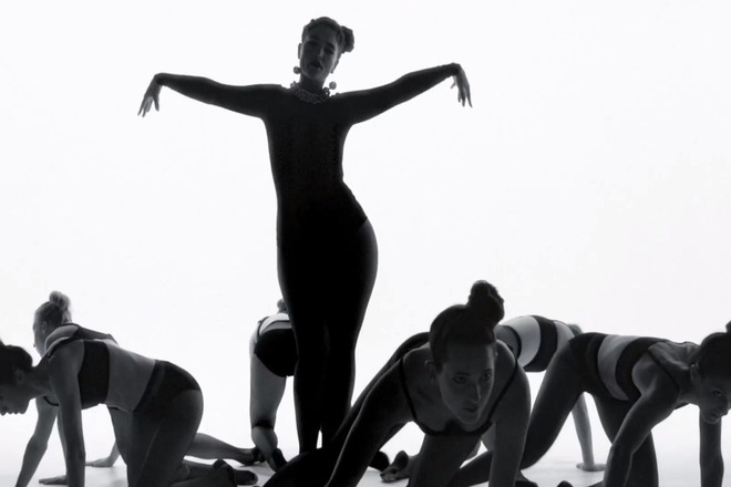 Jessie ware night light