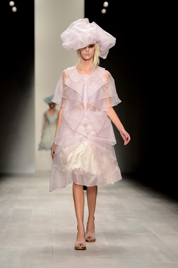 Мода от Лондон, пролет-лято 2013: John Rocha