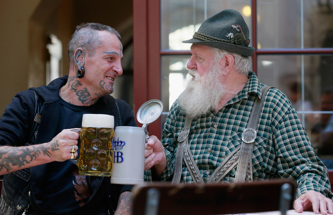 Мюнхен по време на Октоберфест 2012 - хората сбира!