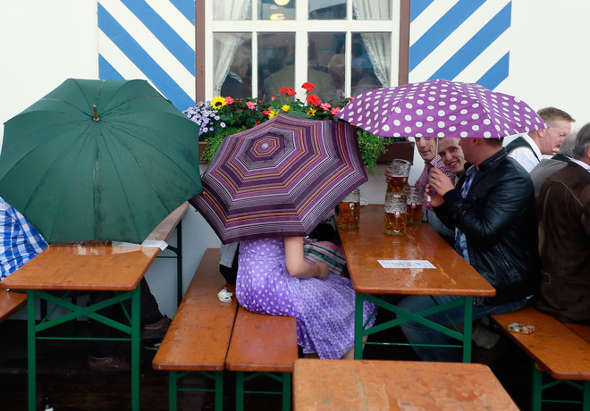Октоберфест 2012: Бира под чадъра