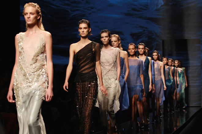 Пролет-лято 2013 на модния подиум в Милано: Alberta Ferretti