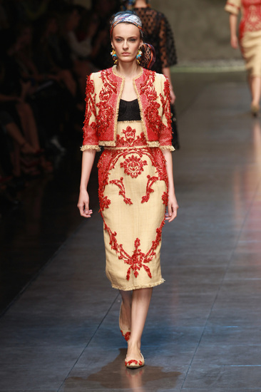 Dolce & Gabbana за пролет-лято 2013 от Милано