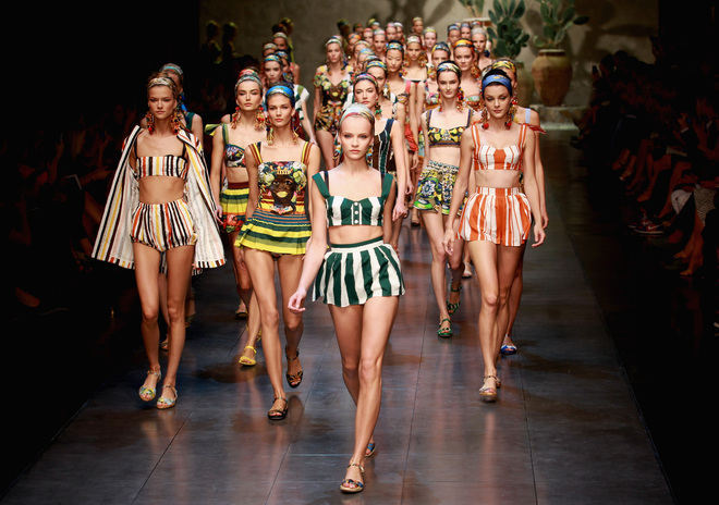 Модна есен в Милано: "Долче и Габана" за пролет-лято 2013