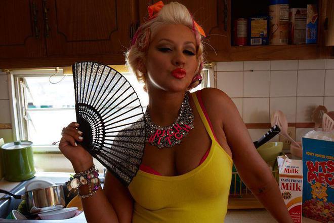 Christina Aguilera - Your Body