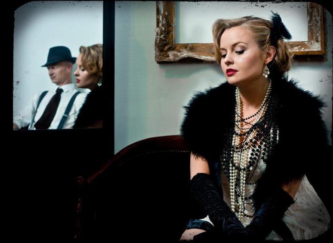 Една година Smugglers Swing Club