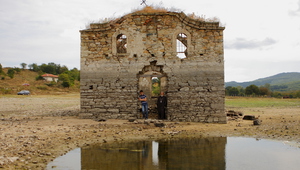 "Слънчево", реж. Илия Костов