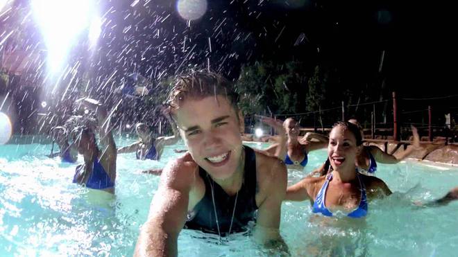 Justin Bieber - Beauty And A Beat ft. Nicki Minaj