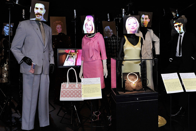 Holivudski geroi v muzeya na dizayna