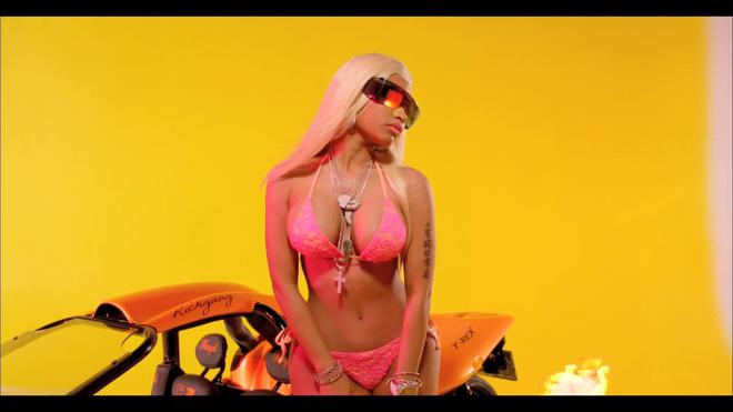 Nicki Minaj Feat. Cassie - The Boys (1)
