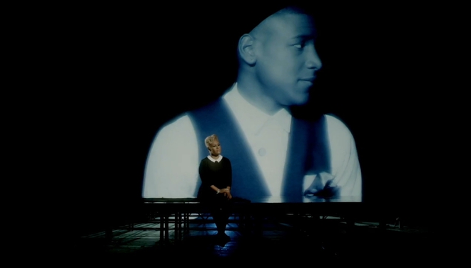 Емели Санде и Лабиринт