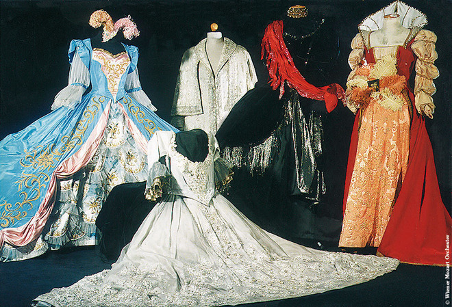 Костюмите на Виенския симфоничен оркестър