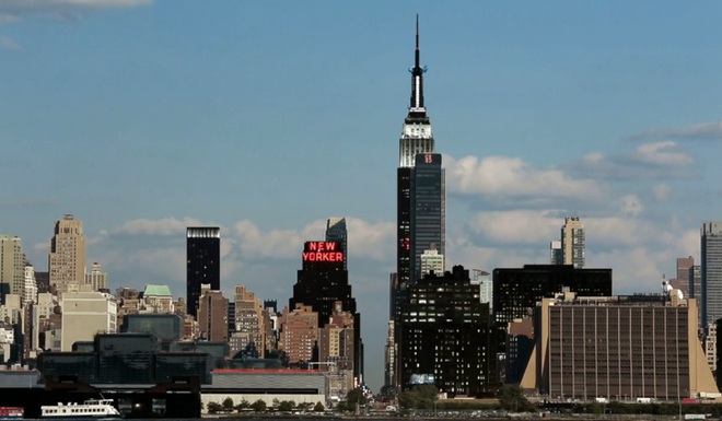 Ню Йорк през деня и нощта