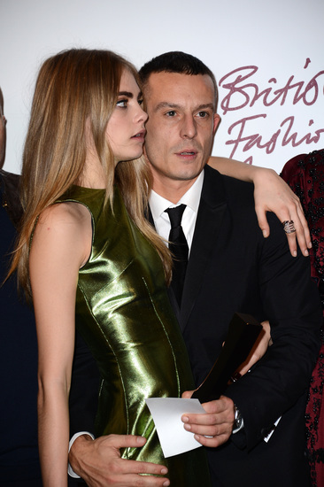 Кара и Джонатан Сандърс