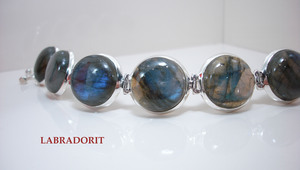 Гривна с лабрадорит