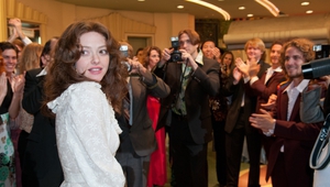 Аманда Сийфрайд като Линда Лавлейс