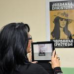 Йорданка Христова снима плаката си