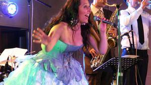 Милица Гладнишка на сцената