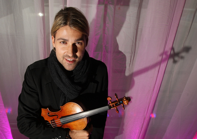 Дейвид Гарет със "Страдивариус"