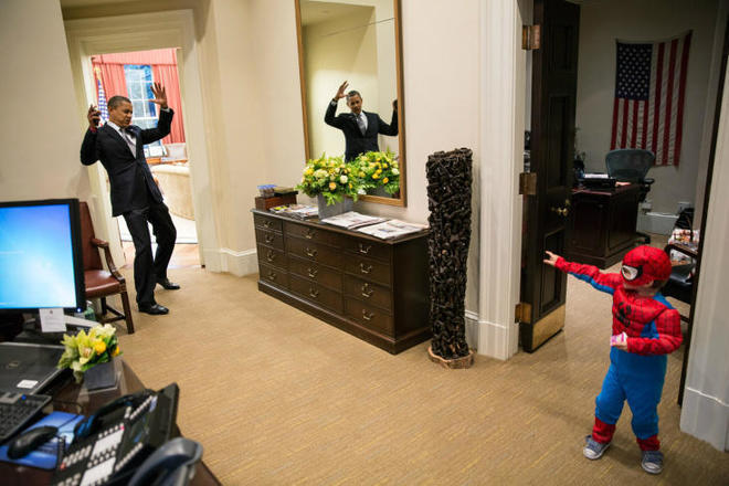 Обама и Спайдърмен в Белия дом
