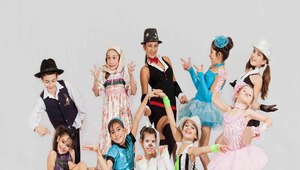 Деца танцьори в Сердика Център