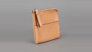 Жълтокафяво портмоне