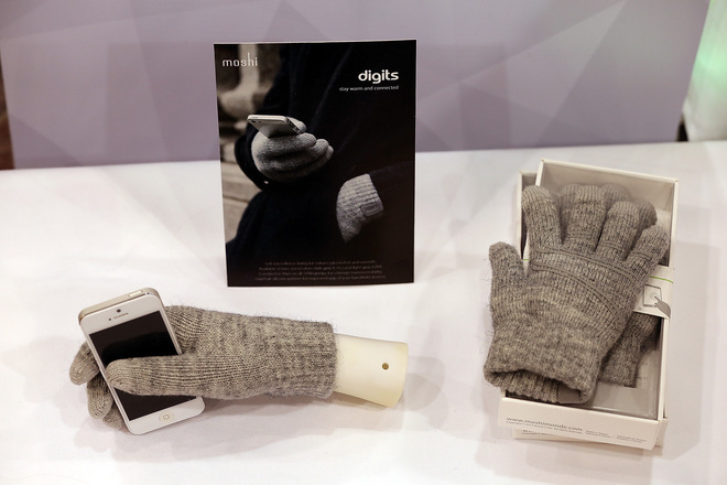 Ръкавиците на Moshi за дигитални устройства