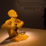 Изкуство от "Лего": Жълто