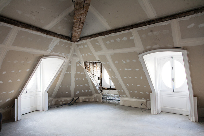 The Selby влизат в дома на Лобутен (16)