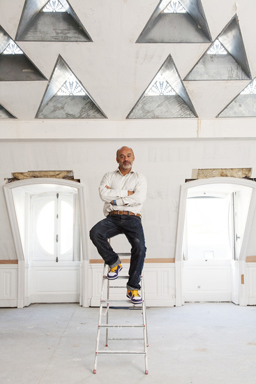 The Selby влизат в дома на Лобутен (12)