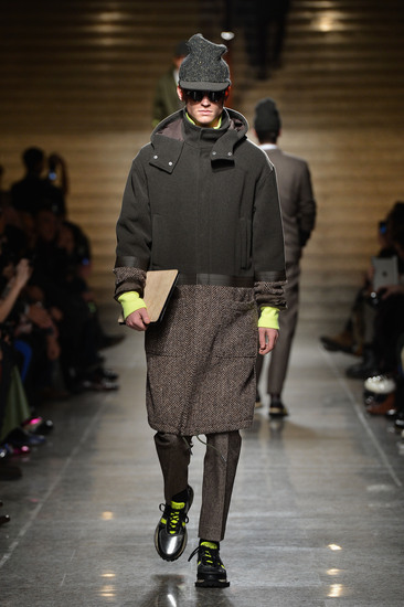 Мъжът другата зима според Frankie Morello