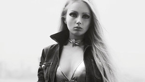 Момичето Барби в модно списание