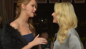 Дженифър Лорънс с награда и пневмония